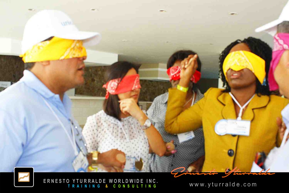 Talleres de Cuerdas Panamá Team Building | Vivencias prácticas para desarrollar la confianza mutua