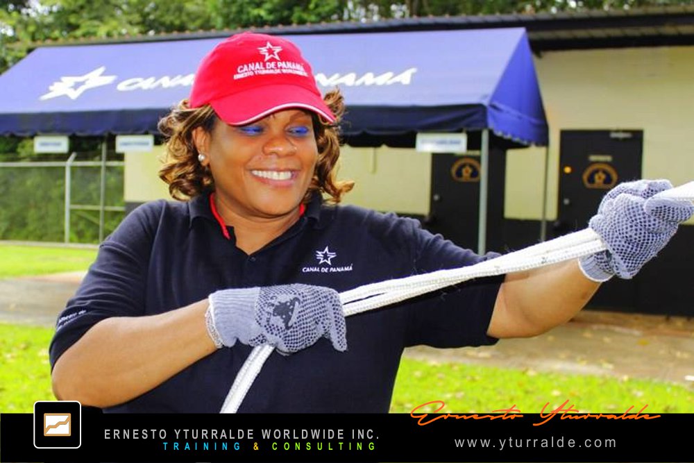 Talleres de Cuerdas Panamá Team Building | Dinámicas colaborativas para fortalecer la confianza